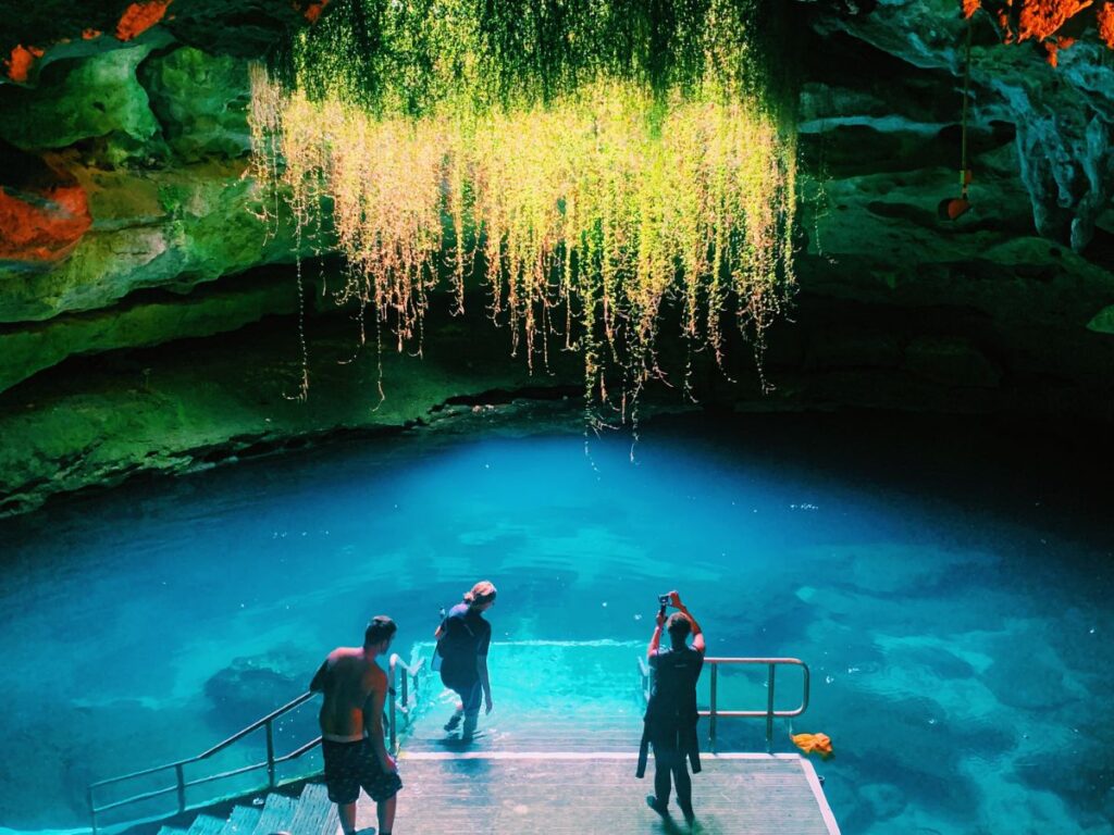 Devil's Den, Florida
