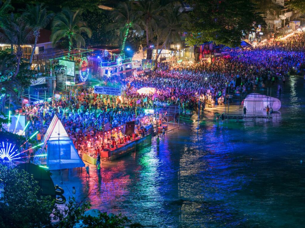 backpacker party in Thailand