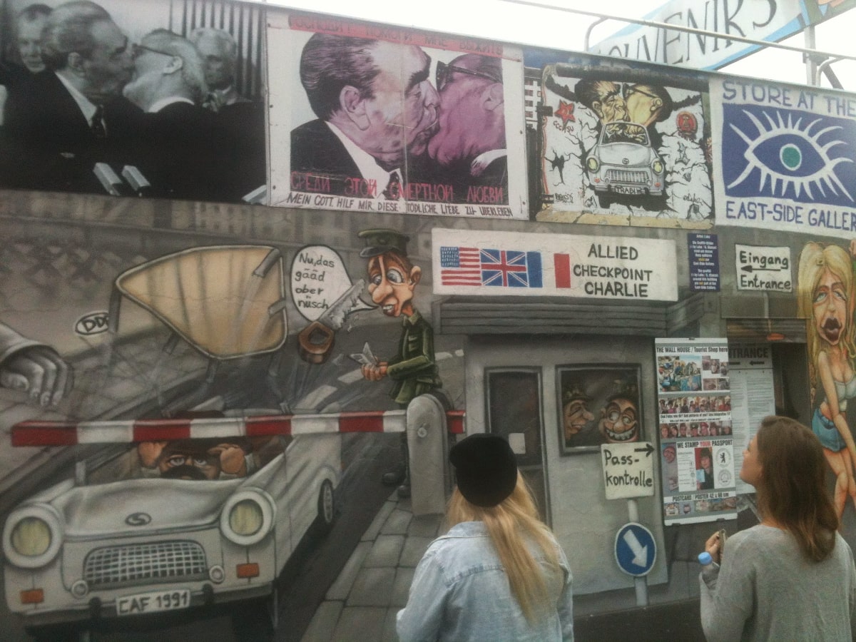 Berlin - Checkpoint Charlie